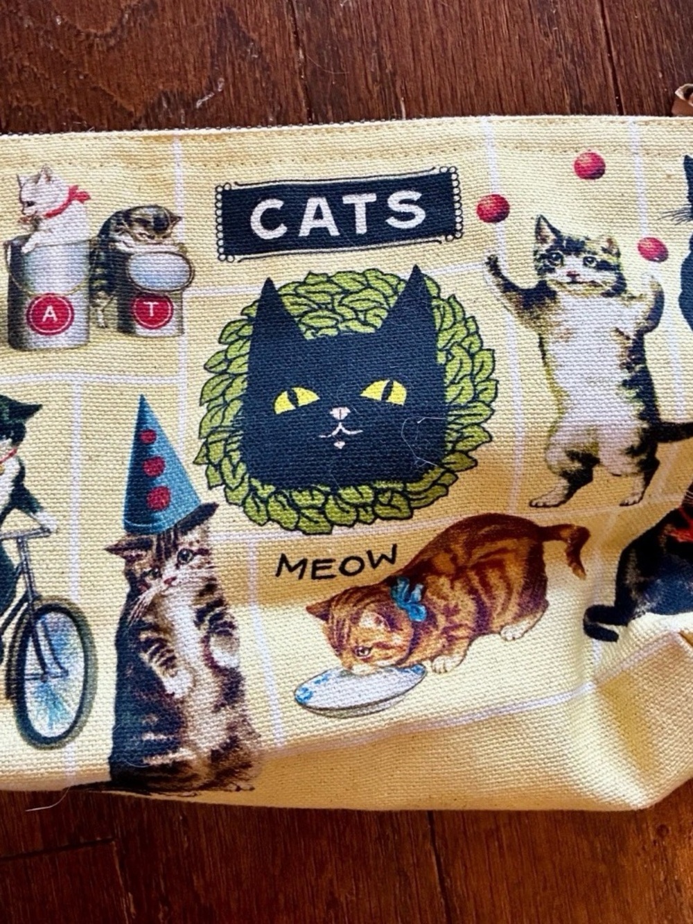 Cavallini & Co Antique Cats Make-Up Pouch Toiletry Travel Bag